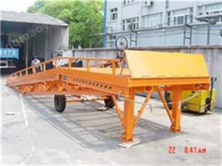 33-移動式登車橋